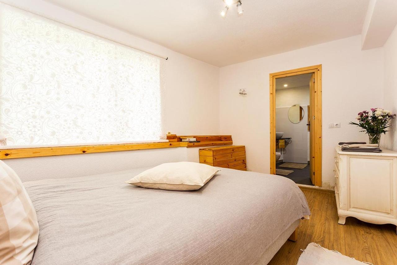 Garmen Hills Guest Houses Esterno foto