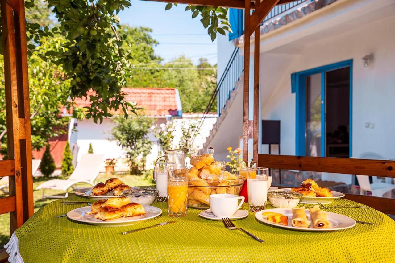 Garmen Hills Guest Houses Esterno foto